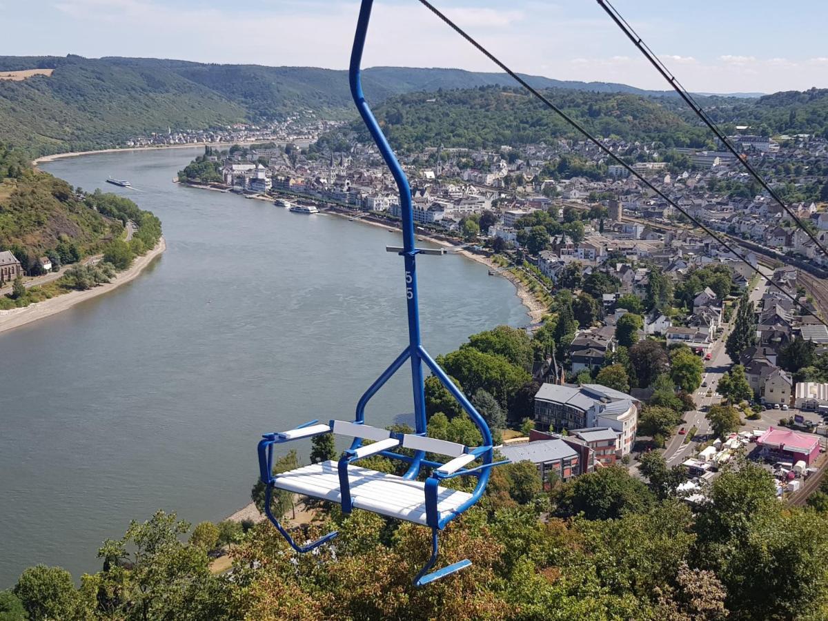 Penthouse Im Historischen Fachwerkhaus Mit Grosser Dachterrasse An Zentralster Lage Apartment Boppard