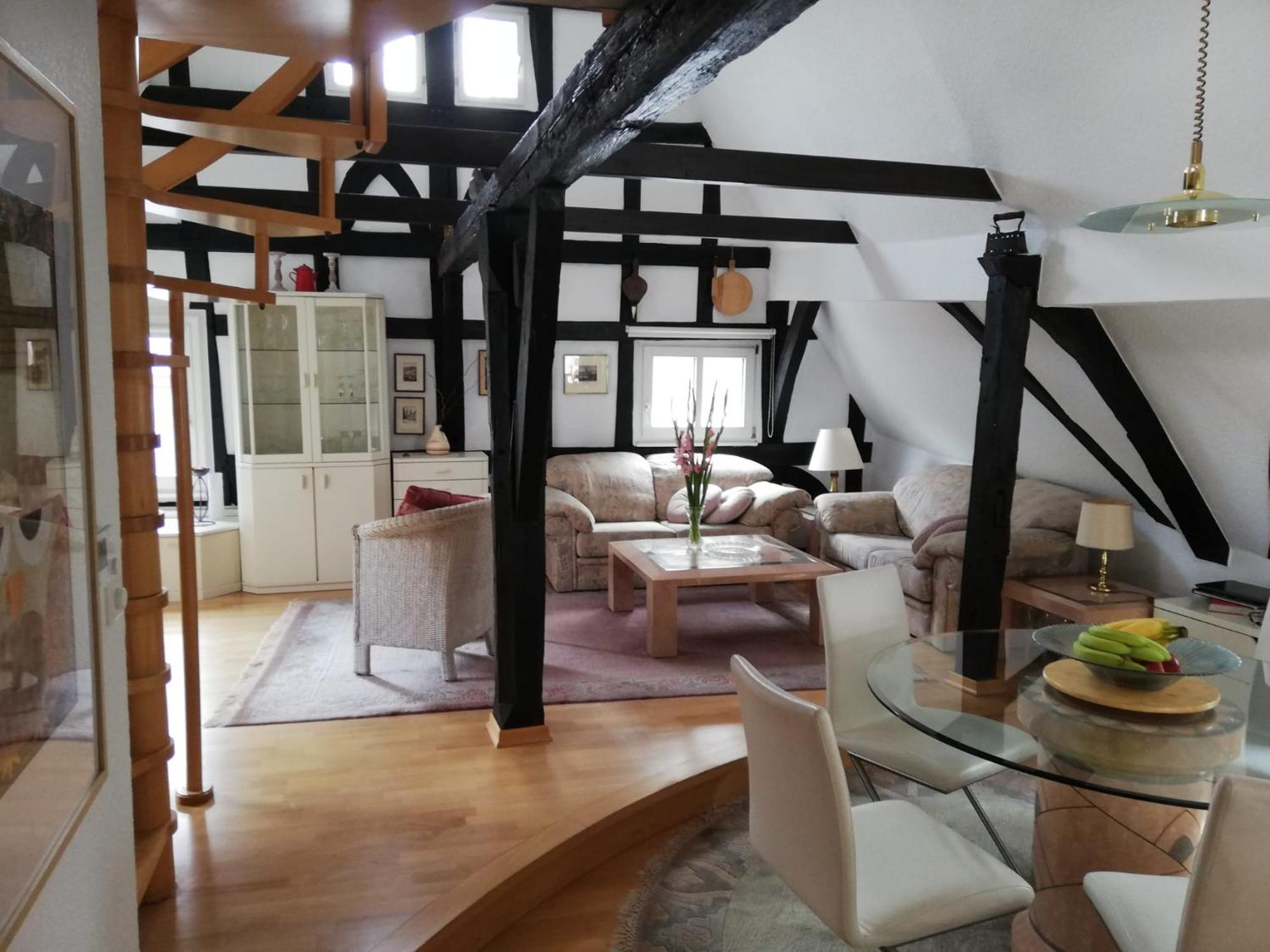 Penthouse Im Historischen Fachwerkhaus Mit Grosser Dachterrasse An Zentralster Lage Apartment